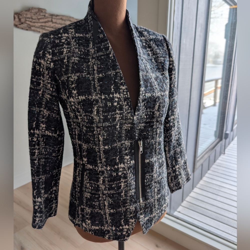 Women's Black and White Quarter Sleeve Tweed Jacket